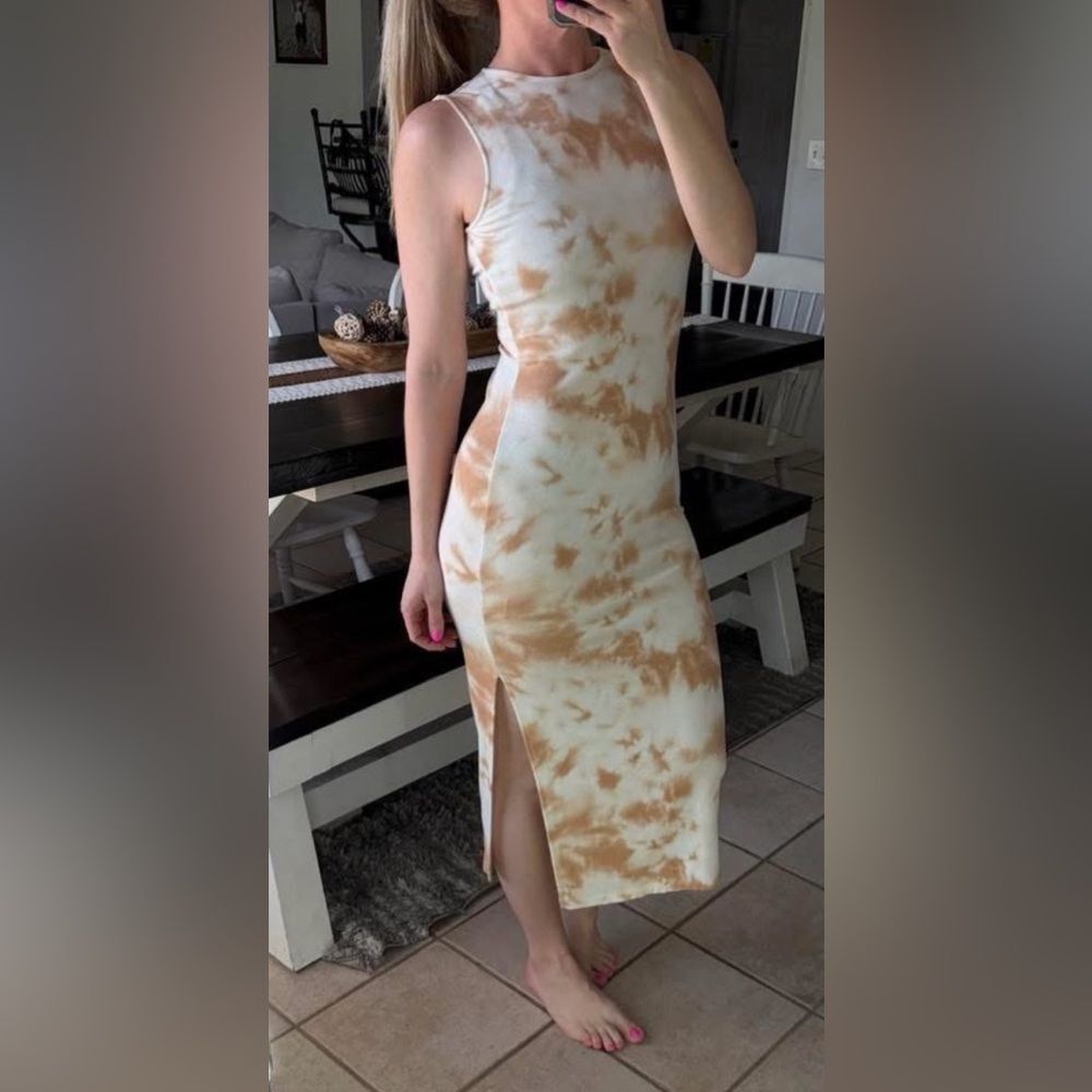 Gianni Bini Gold Tan Tie Dyed Ribbed Bodycon Slimming Casual Maxi Dress